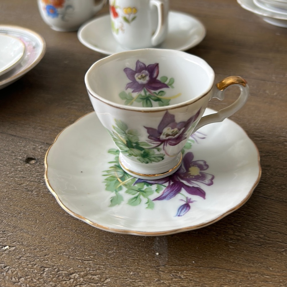 Yea cup and saucer made in Japan good condition